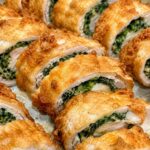 Курячий крученик зі шпинатом та дорблю